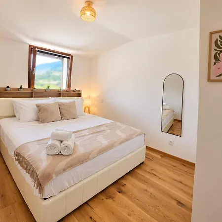 Cinema 2ch 35min Geneve Apartment *